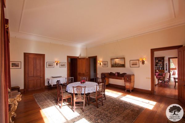 018-dining_room