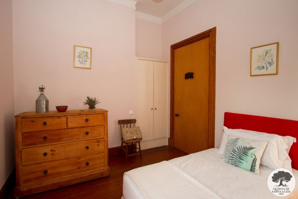045_room_9