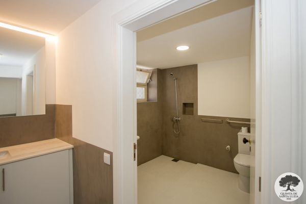 ground_floor_bathroom