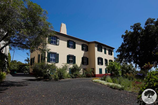 001-main_house_2
