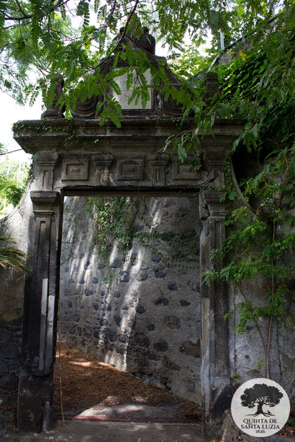 archway
