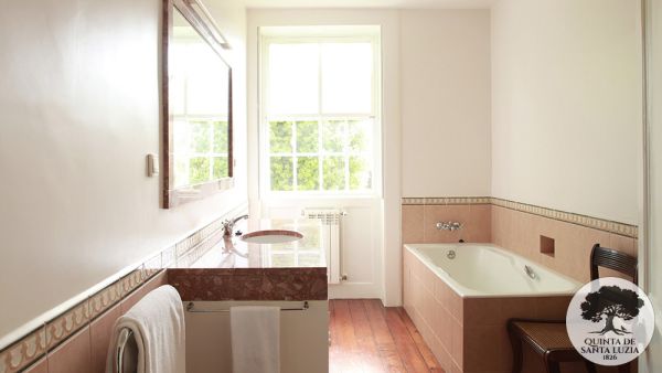 0113_rosemary_bathroom