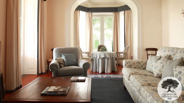 025_living_room_2